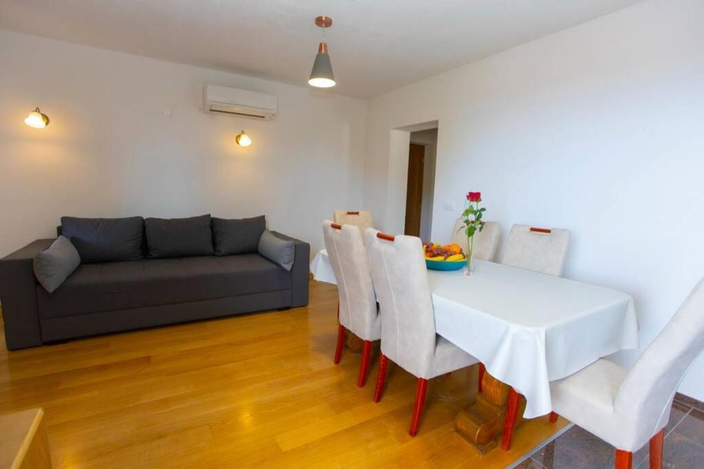 Apartments Vladimir #4 Makarska Exterior foto